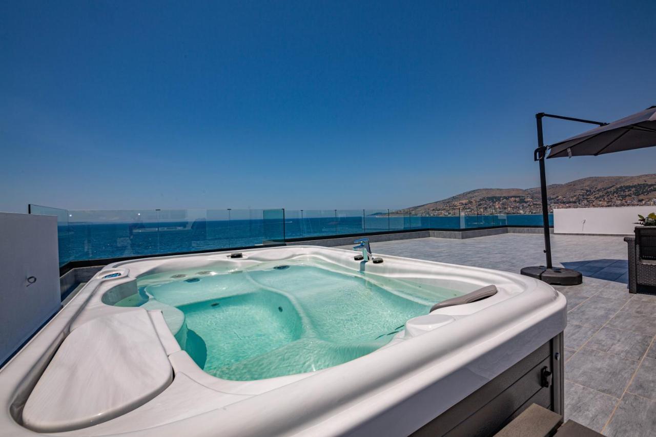 El Primero Hotel Sarande Bagian luar foto