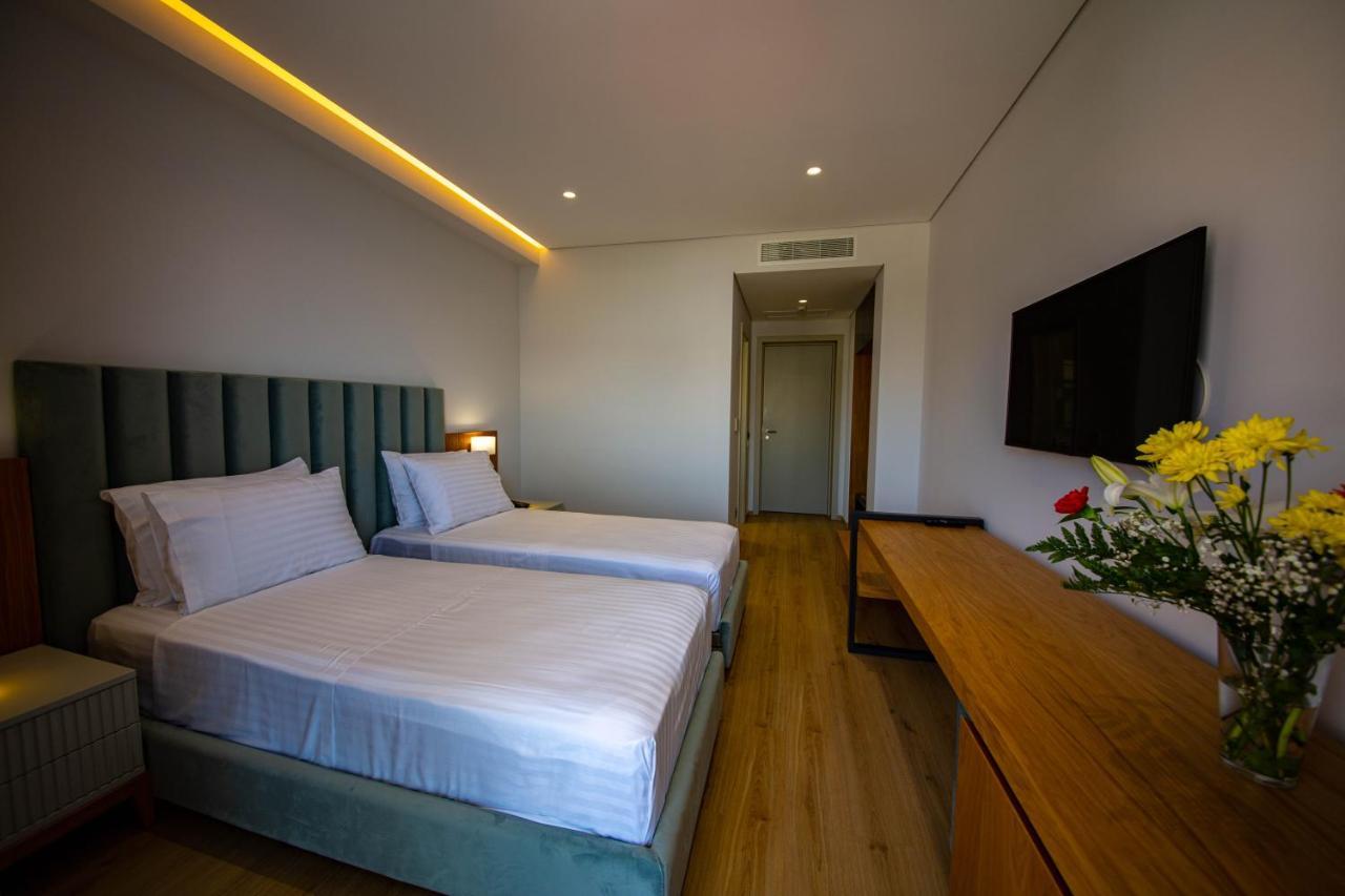 El Primero Hotel Sarande Bagian luar foto