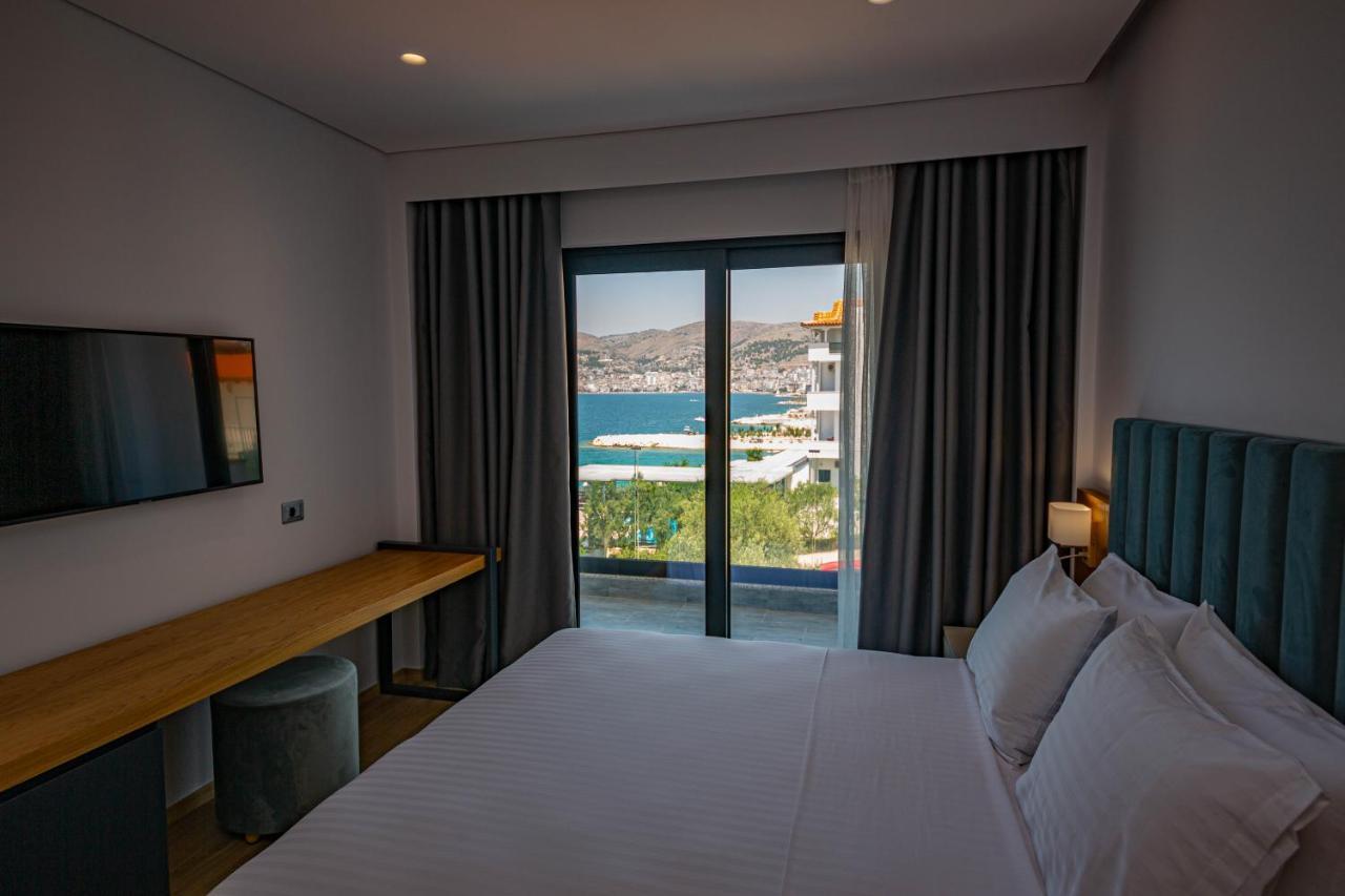 El Primero Hotel Sarande Bagian luar foto