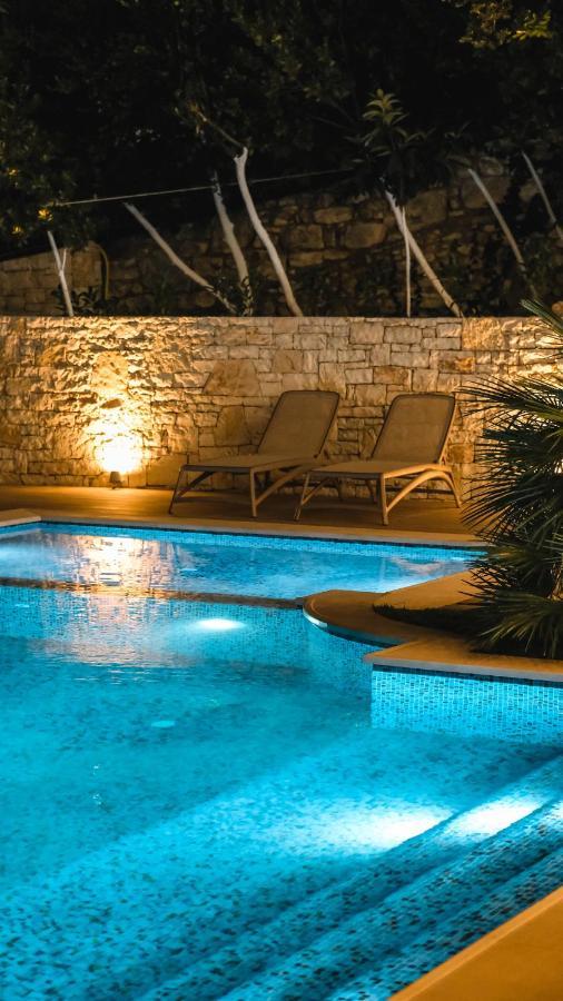 El Primero Hotel Sarande Bagian luar foto